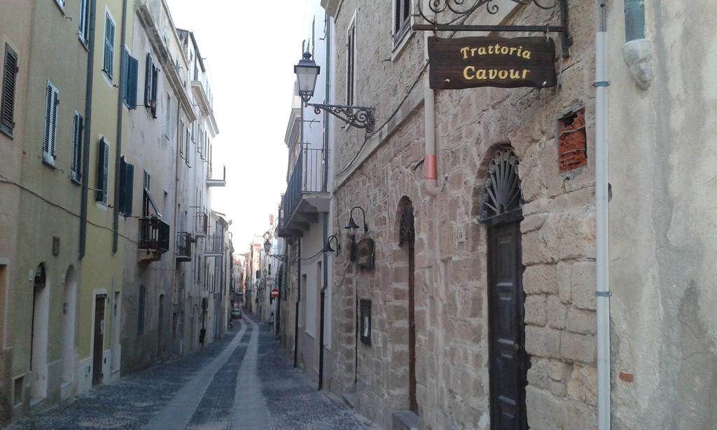 Palauet Cosy Old Town Apartment In Alghero For 1 Person Extérieur photo